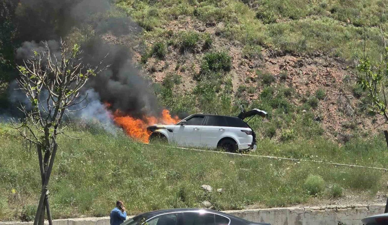 Konya yolunda bir cip alev alev yandı