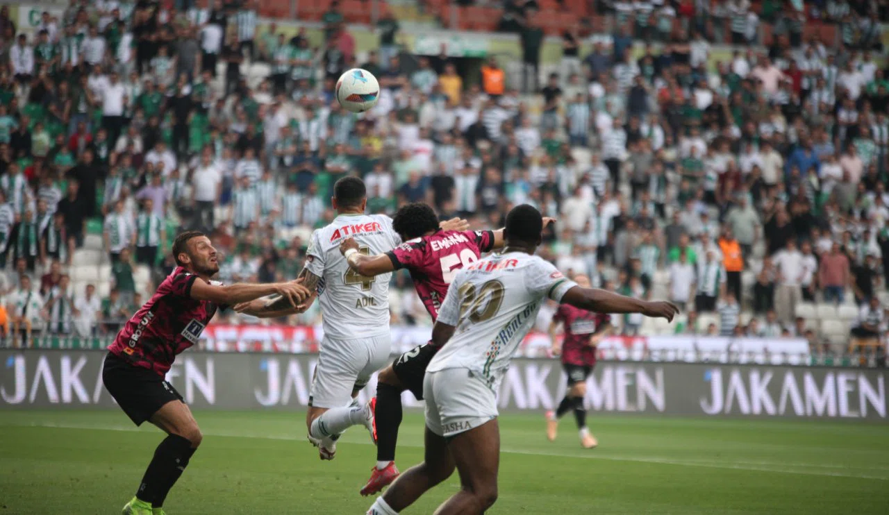 Konyaspor evinde Alanyaspor'a mağlup! Yakışmadı Kartal