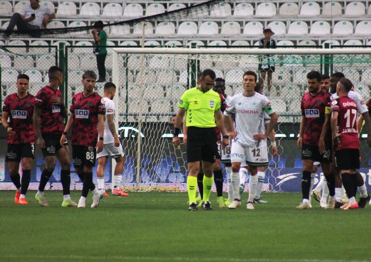 Konyaspor'da Recep Uçar'dan Türk hakem vurgusu! En iyi cevap verildi