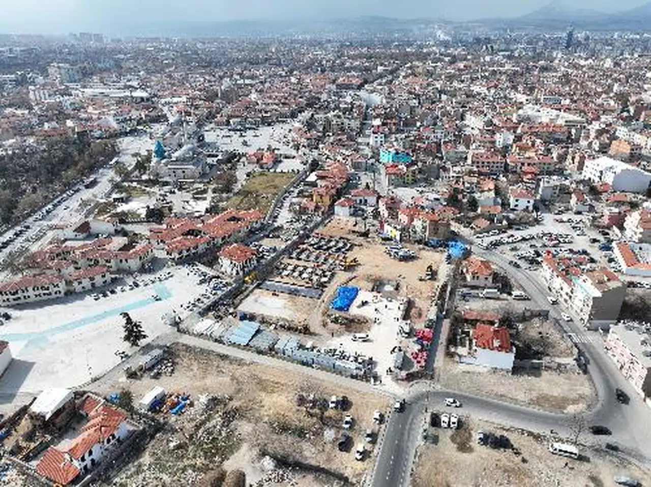 Konya’nın göbeğine yapılan dev çarşı ilk kez görüntülendi!