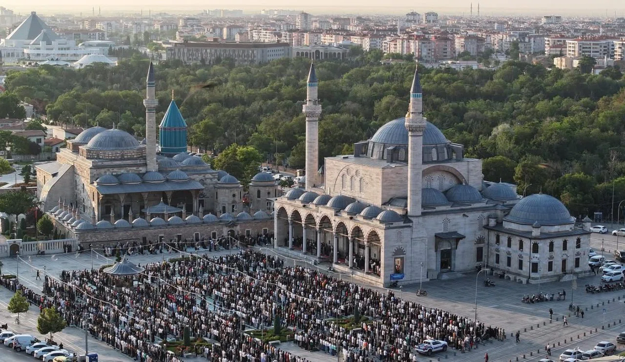 Konya’dan bayram sabahı muhteşem görüntüler!