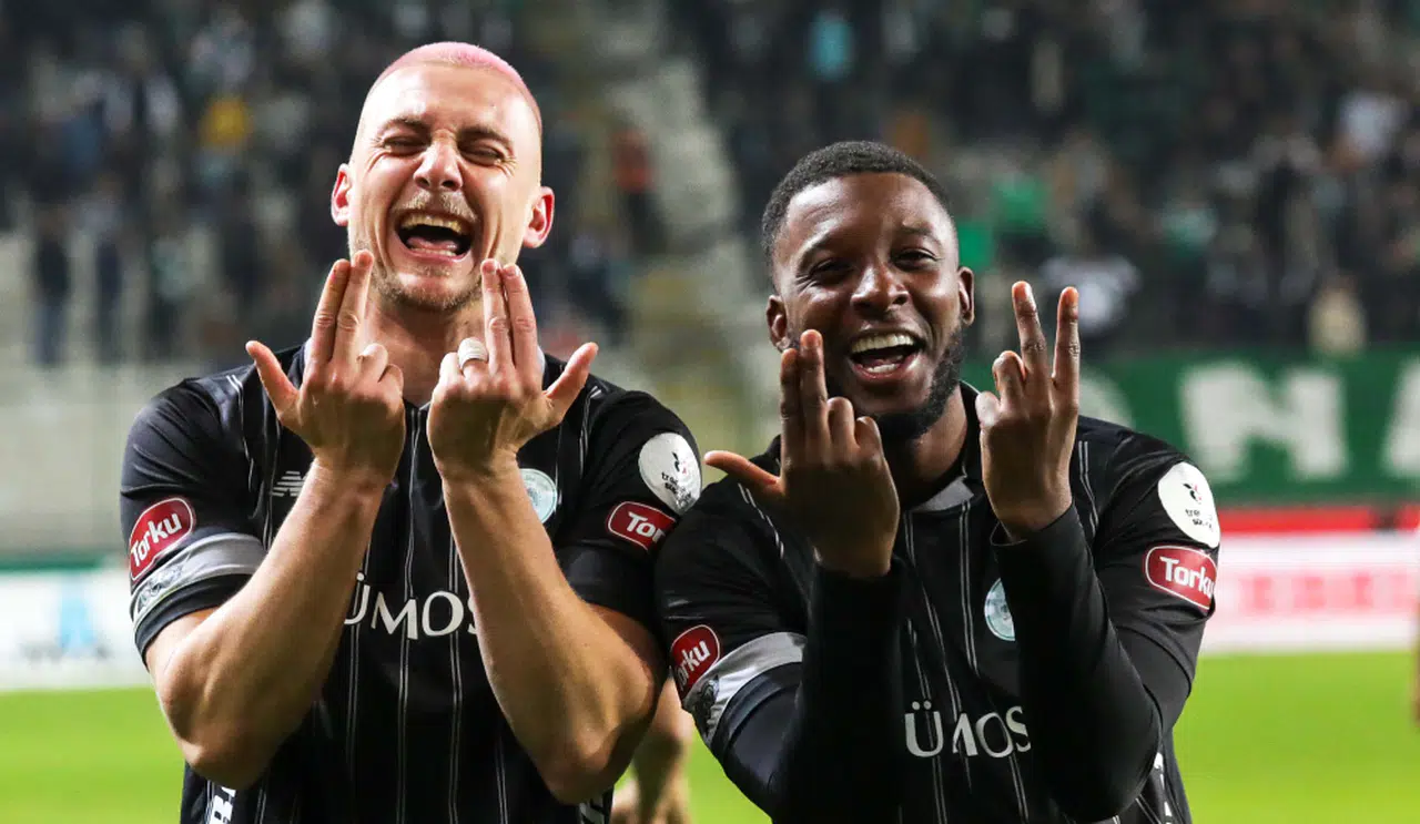 Konyaspor’un iki yıldızı ihtar çekti