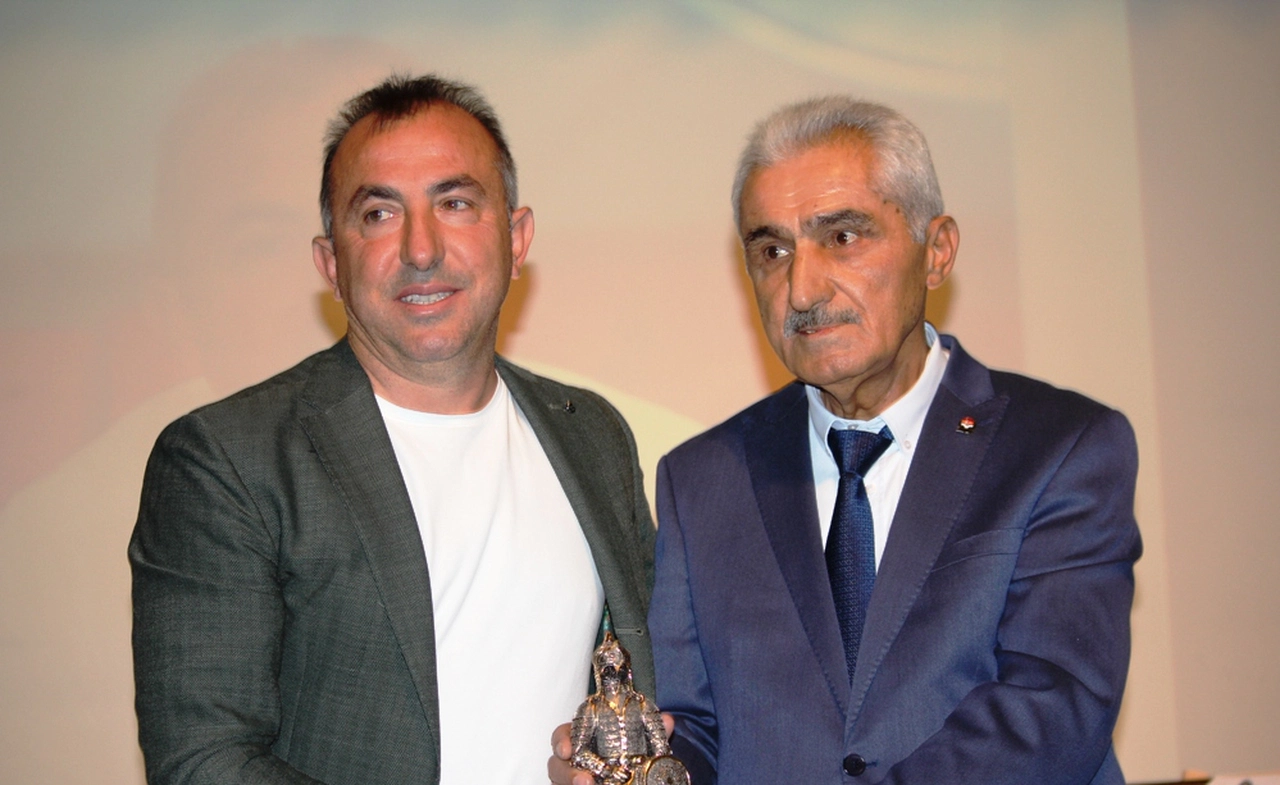 Konyaspor’da Recep Uçar onurlandırıldı