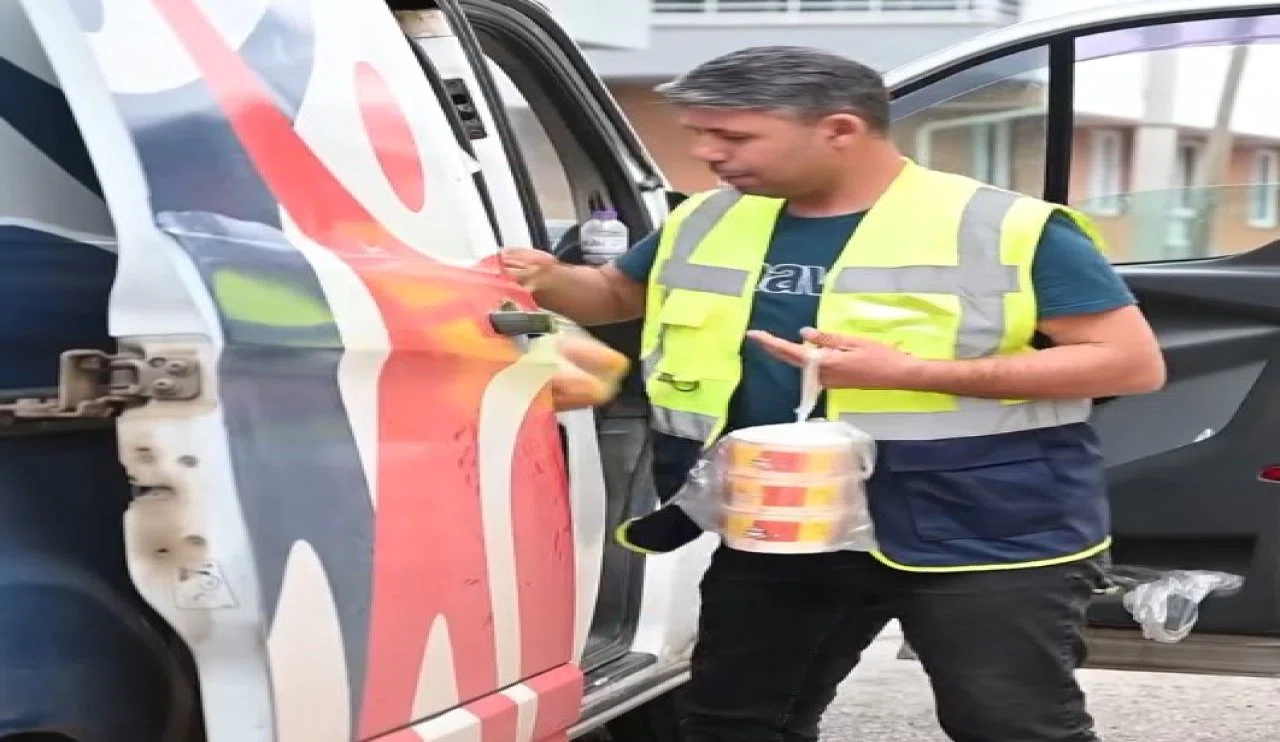 Konya'da CHP'li Belediye İhtiyaç Sahiplerine Desteğini Sürdürüyor