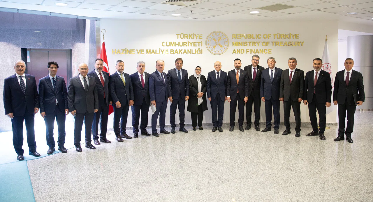 Konya Vekilleri Hazine’de! Vekiller Bakan Şimşek ile ne görüştü?