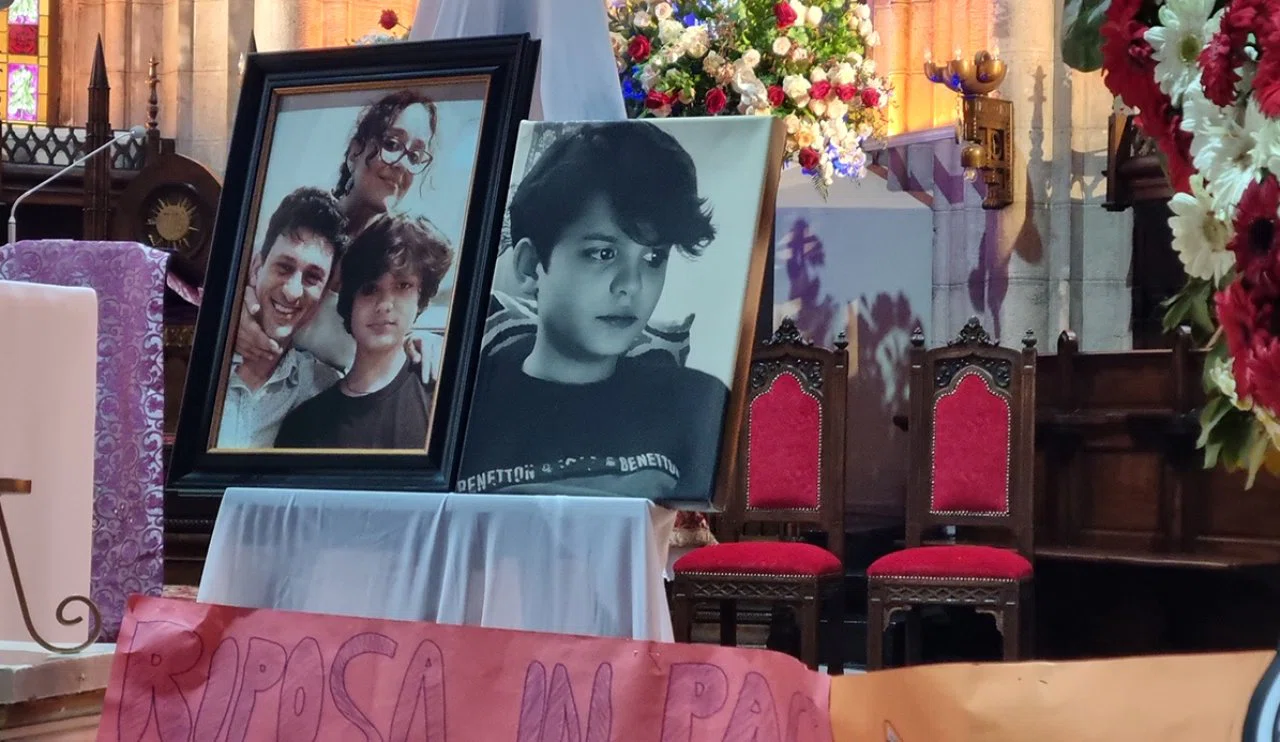 Ahmet Minguzzi Cinayetinde 3. Duruşma Başladı! Adliye Önünde “Adalet” Sloganları Yükseldi