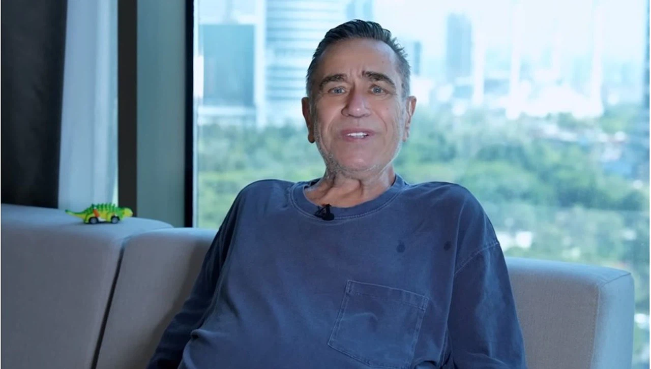 Efsane spiker entübe edildi! Vefat etti haberleri sonrası oğlundan açıklama geldi