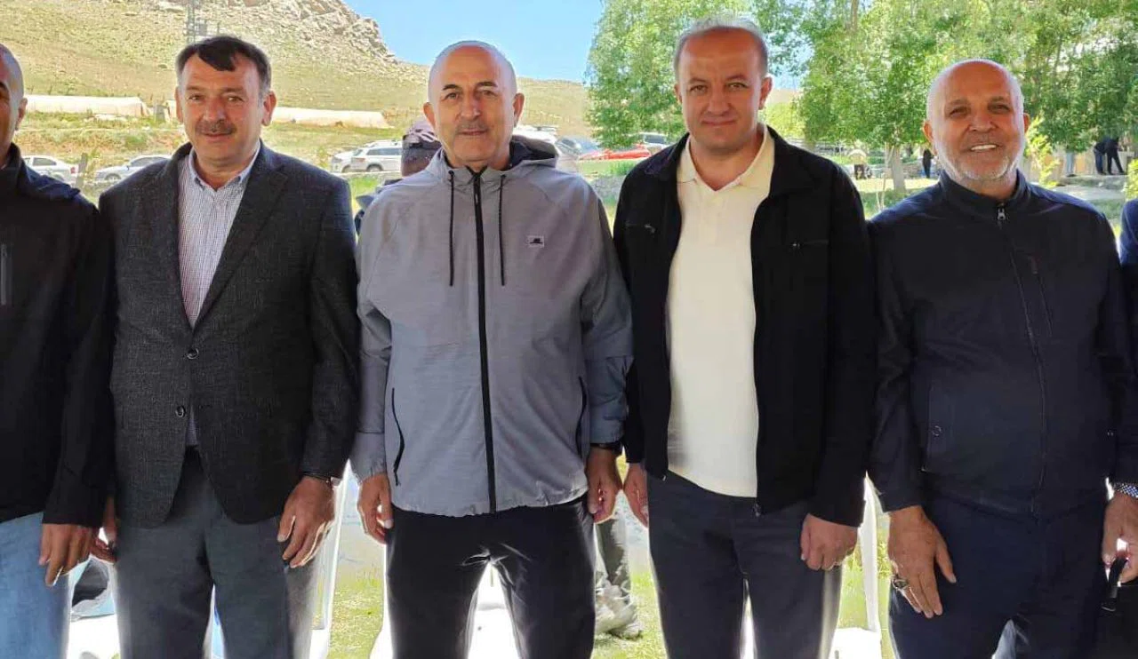 Başkan Çetiner, Çavuşoğlu’nun mevlid programına katıldı