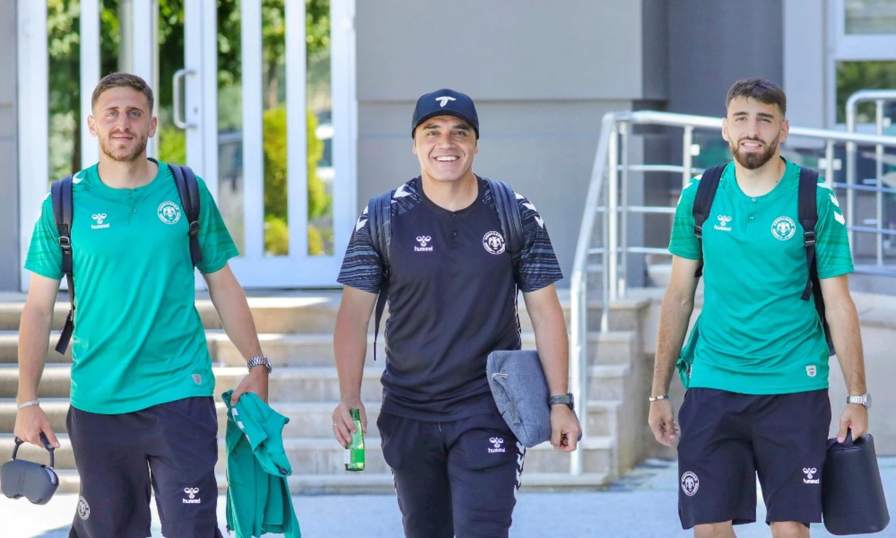 Konyaspor, Erzurum kampı için yola çıktı