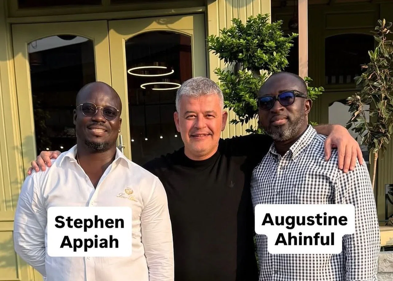 Konyaspor Başkanı Ömer Atiker, Süper Lig’in eski yıldızları ile görüştü