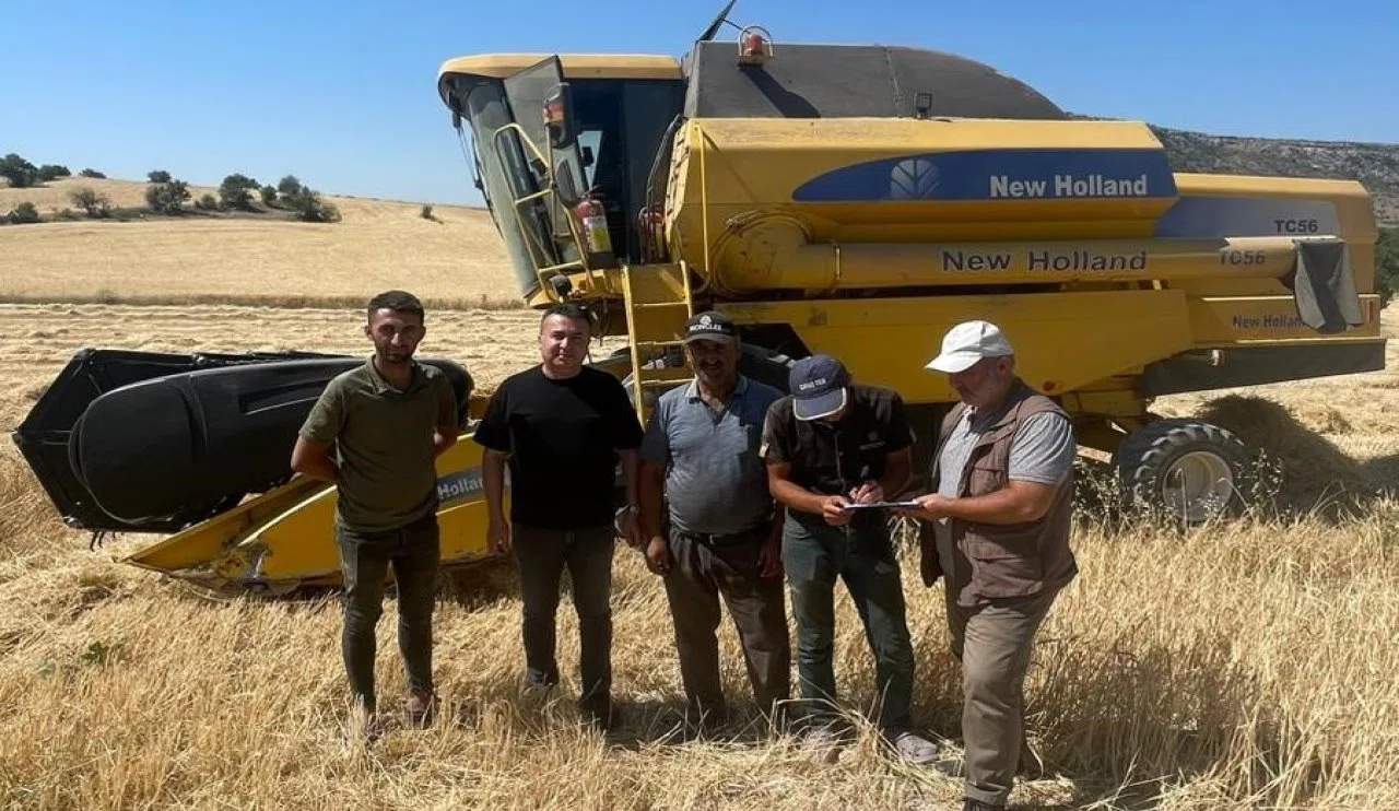 Beyşehir’de hasat dönemi yakın takipte