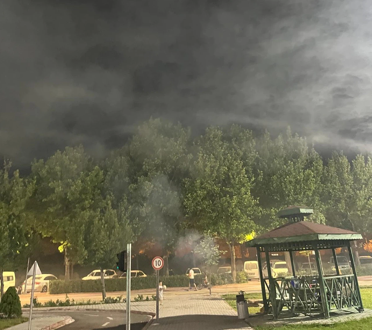 Olimpiyat parkı duman altında kaldı