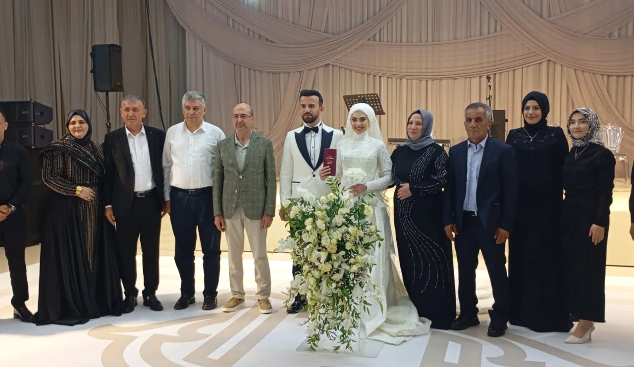 Konya'da görkemli düğün! Çetin ve Atal ailelerinin mutlu günü