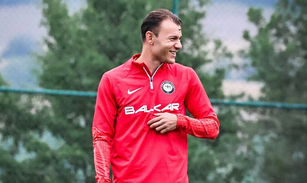 Konyaspor'dan 1. Lig'e giden Yusuf Erdoğan konuştu! Çok şükür Çorum'dayım