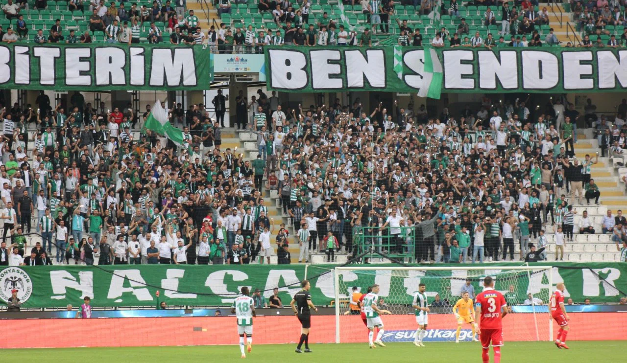 Konyaspor'u da ilgilendiren ayakta seyirci alma konusunda resmi açıklama