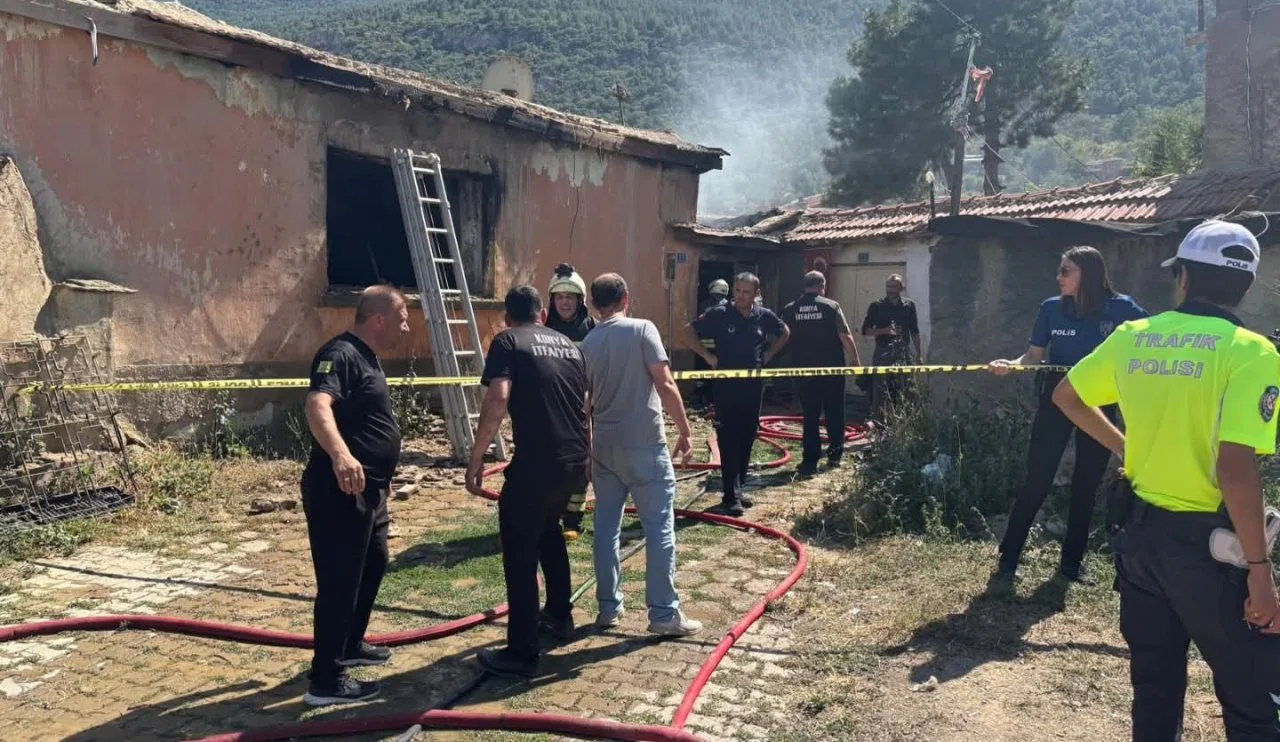 Konya Akşehir’de ev yangını can aldı!