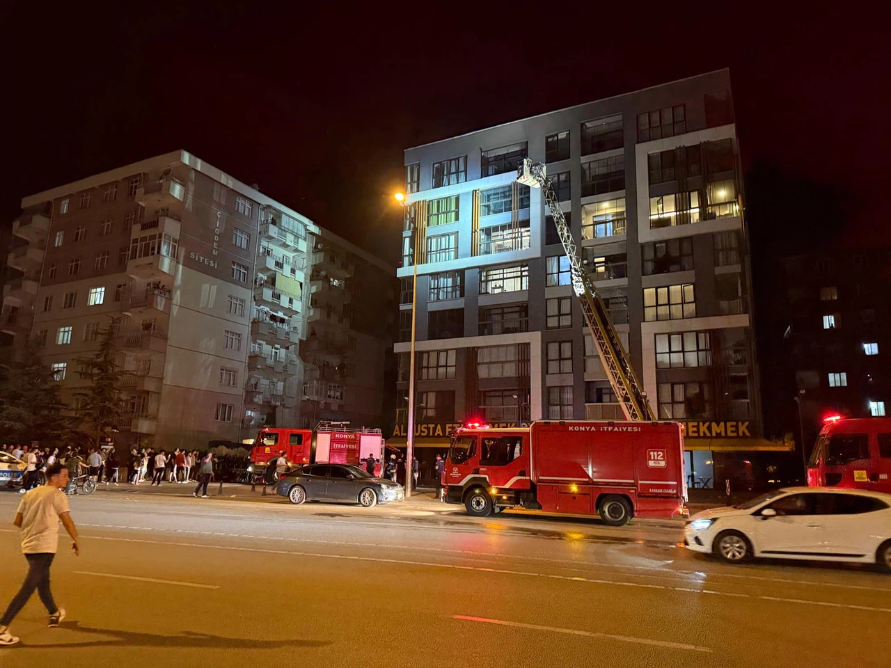 Konya’nın ünlü etliekmekçisinde yangın çıktı!