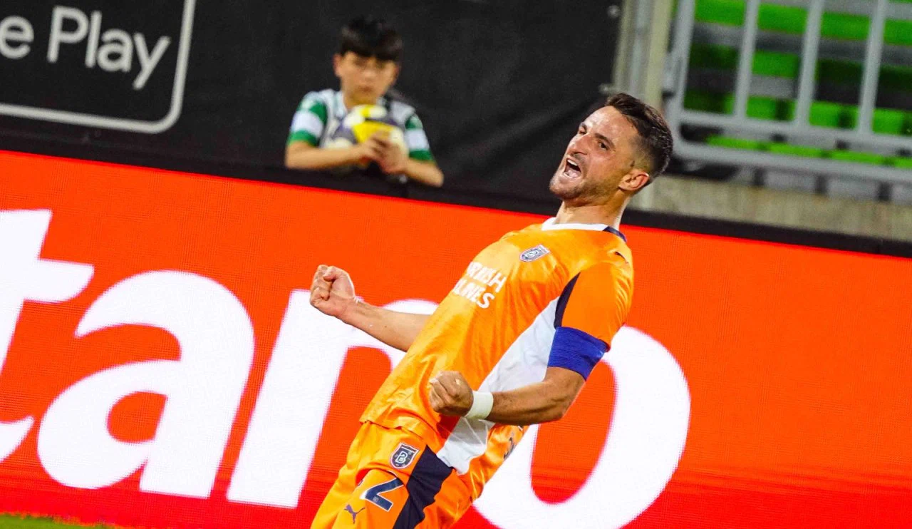 Konyalı Ömer Ali Şahiner, Konferans Ligi'nde galibiyeti getirdi (Video)