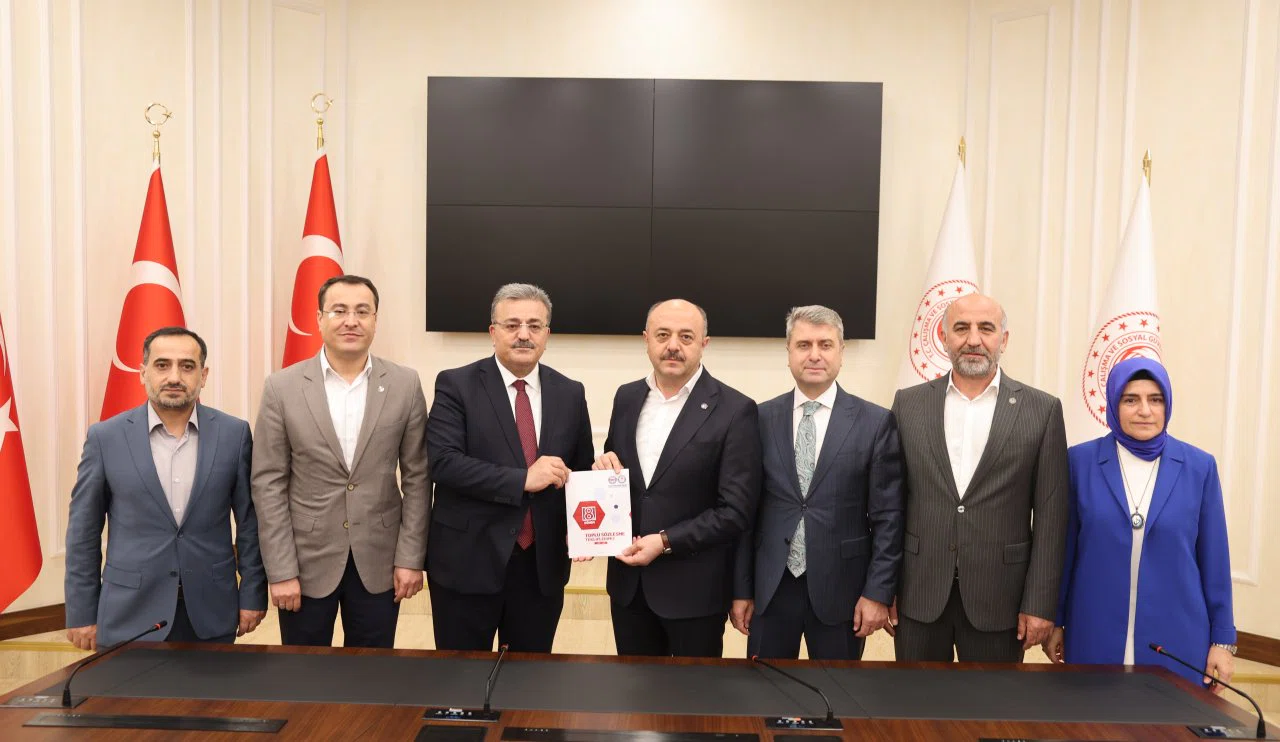 Bakanlığa sunuldu! Eğitim-Bir-Sen’den 93 maddelik toplu sözleşme teklifi