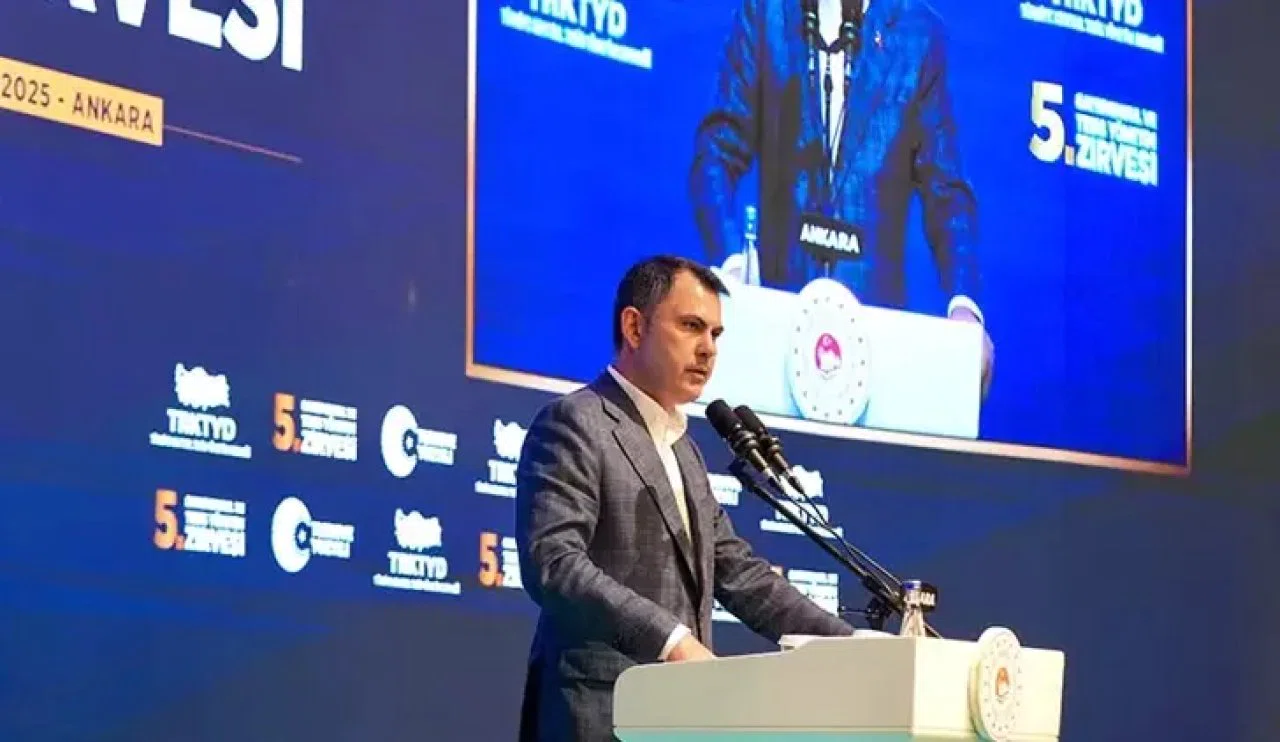 Bakan Kurum'dan önemli açıklamalar! "Yangın bölgelerinde inşa faaliyetleri başlayacak"