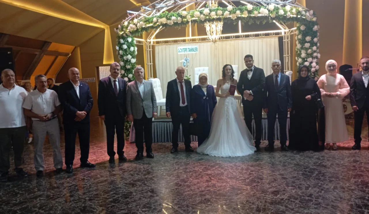 Konya’da siyaset ve iş dünyası düğünde buluştu