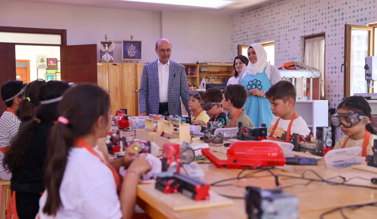 Selçuklu’da yaz tatili sanat ve teknolojiyle renkleniyor