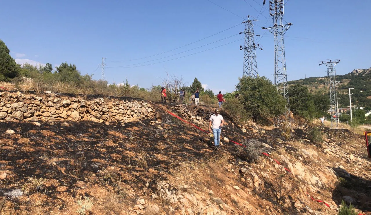 Konya'da otluk alanda yangın çıktı! Vatandaşlara duyarlılık çağrısı!