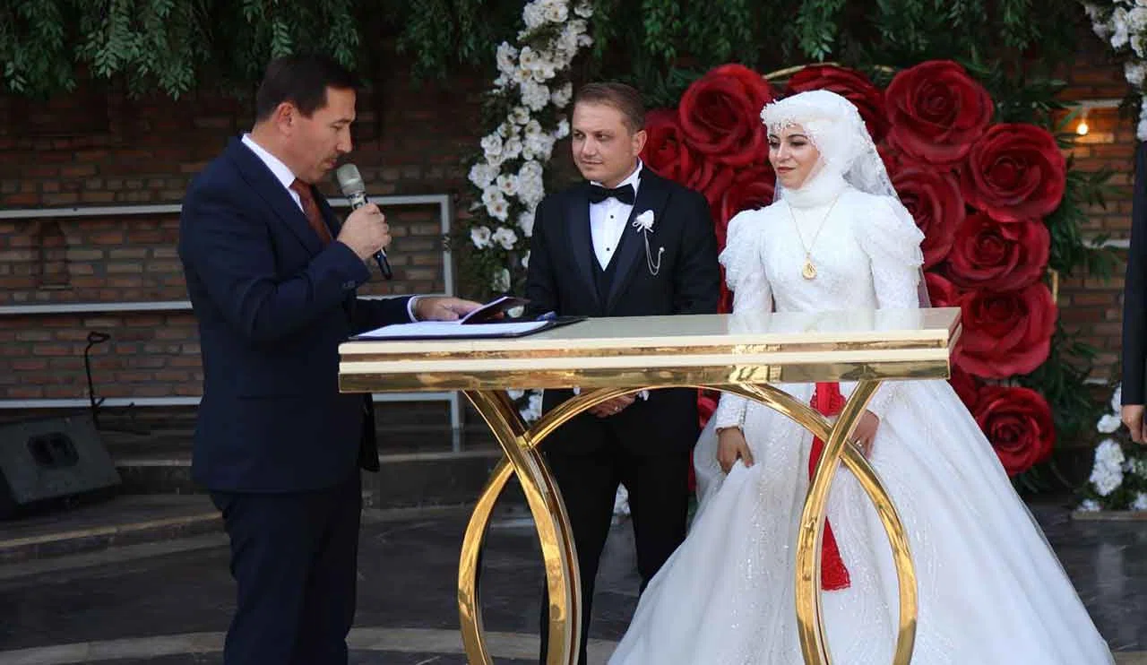 Nikahı Başkan Kılca kıydı! Konya'da Portakalcıoğlu ve Ciğer ailelerinin mutlu günü