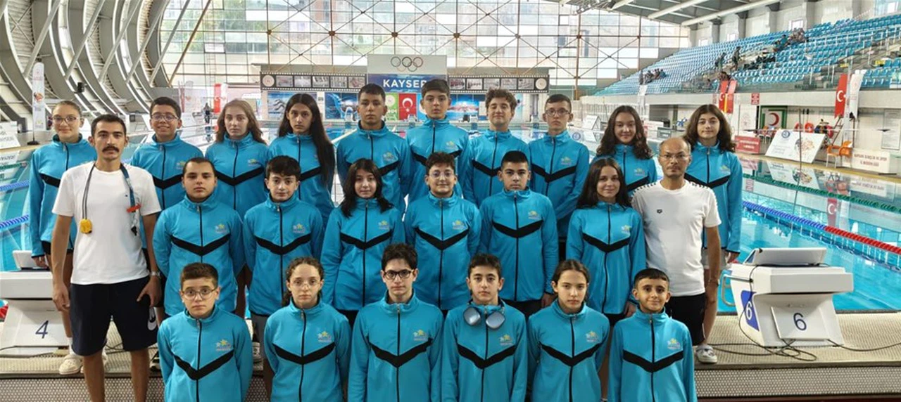 Konyalı yüzücülerden gururlandıran başarı: Türkiye finallerinde yarışacak