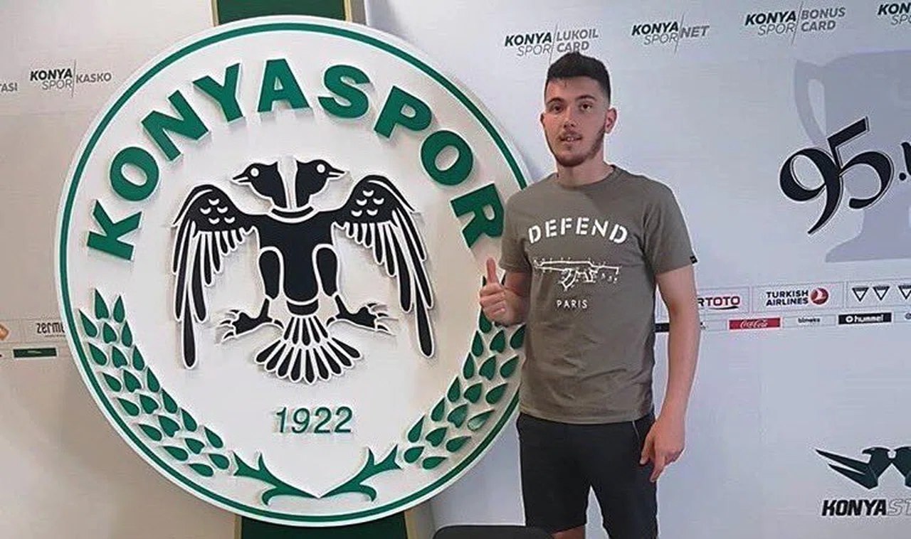 Konyaspor’da resmi maça çıkmamıştı! Schalke 04’e imza attı