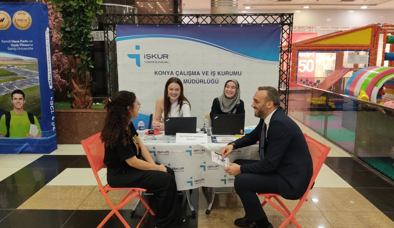 Konya İŞKUR, gençlerin geleceğine rehberlik ediyor
