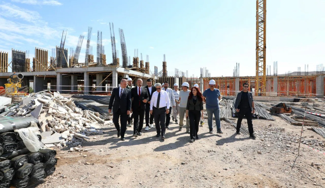 Vali Akın'dan inceleme! Konya'da Yaşlı Bakım ve Rehabilitasyon Merkezi tamamlanıyor