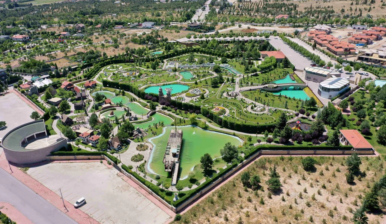 Meram’ın iki yıldızı! Müze Meram ve 80 Binde Devr-i Alem Parkı