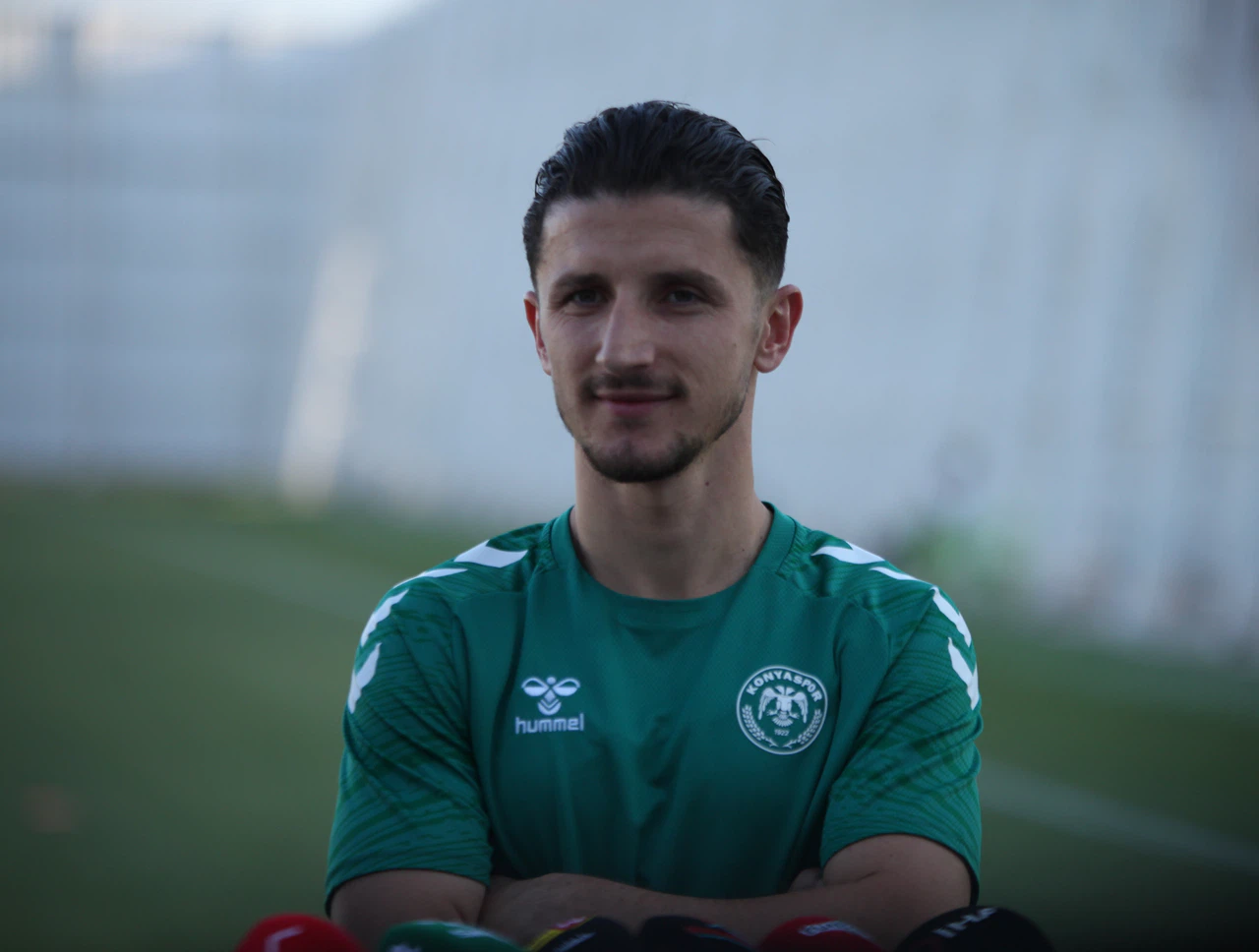 Konyaspor'da Enis Bardhi, transfer süreci hakkında konuştu