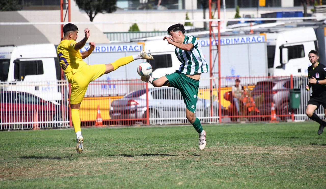 Konyaspor, geriden gelerek Eyüpspor'u devirdi
