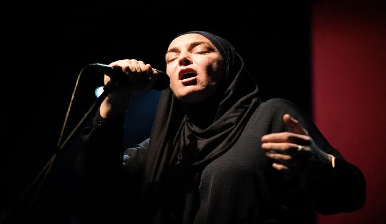 İslam’a geçişiyle yeni bir kimlik kazanan ünlü müzisyen Sinéad O’Connor’ın hayatı film oluyor