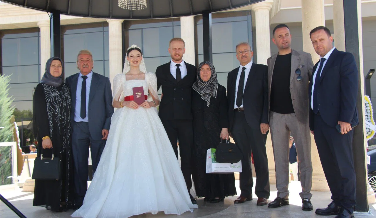 Konya'da İmamoğlu ve Efendioğlu ailelerinin mutlu günü