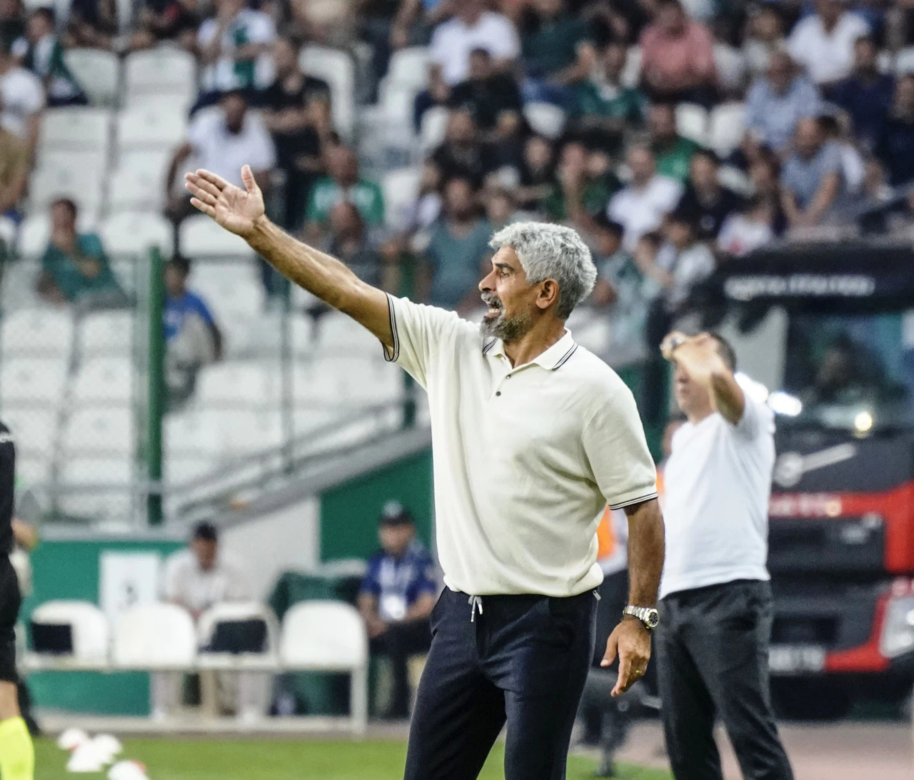 Konyaspor yenilgisi ayrılık getirdi! İşte yeni hoca