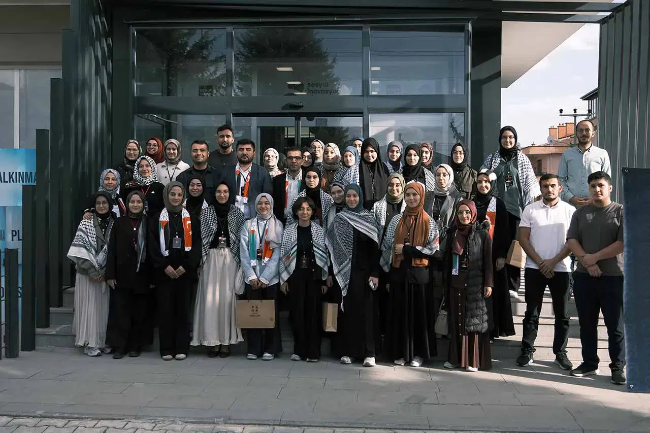 Konya'da gençlerden Filistin temalı çalıştay
