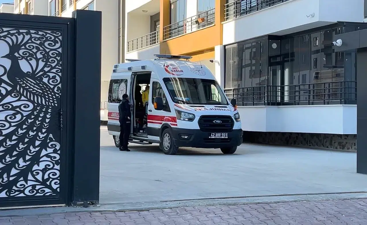 Konya’da tabancayla oynayan şahıs kendisini vurdu!