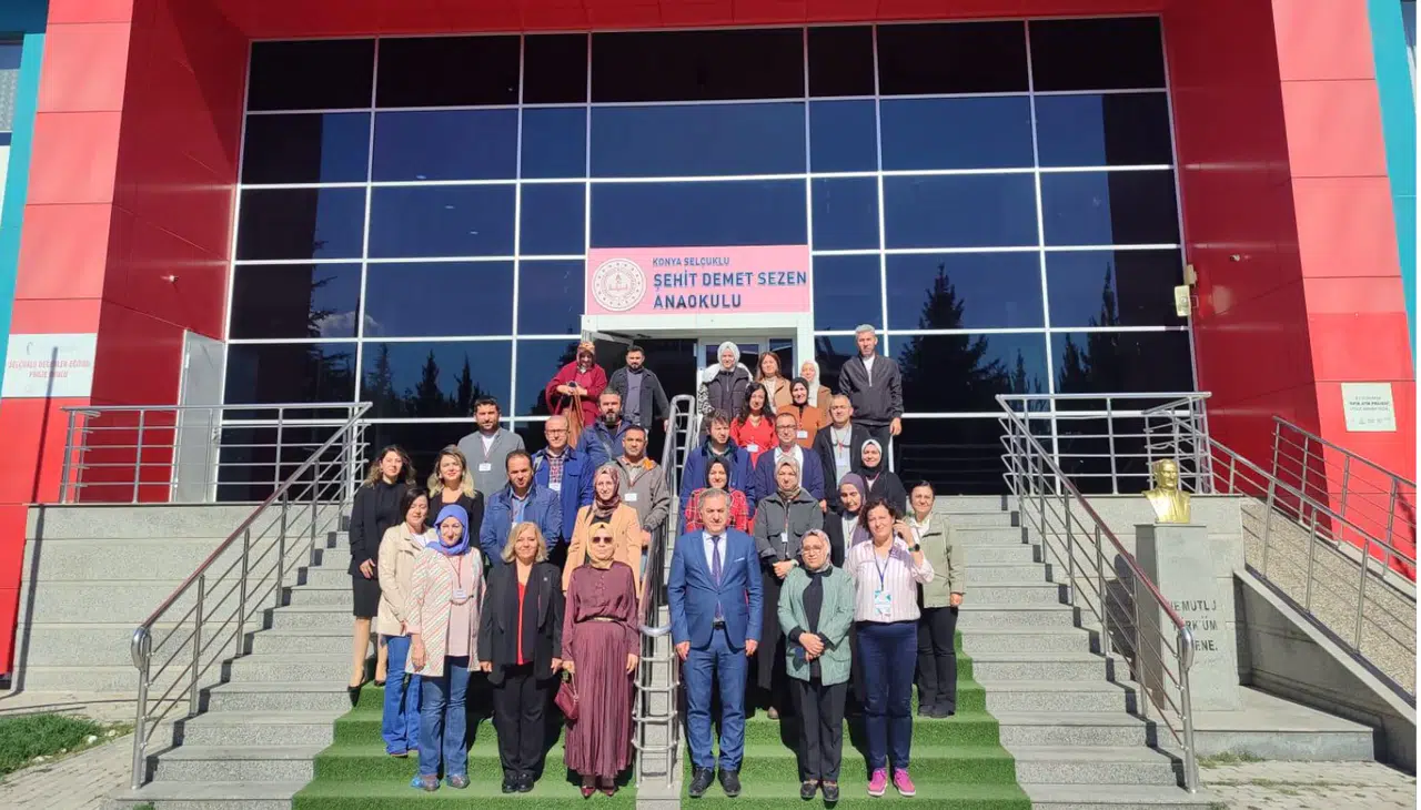 İl Müdürü Yiğit, Harezmi Eğitim Modeli Kursu'nu ziyaret etti