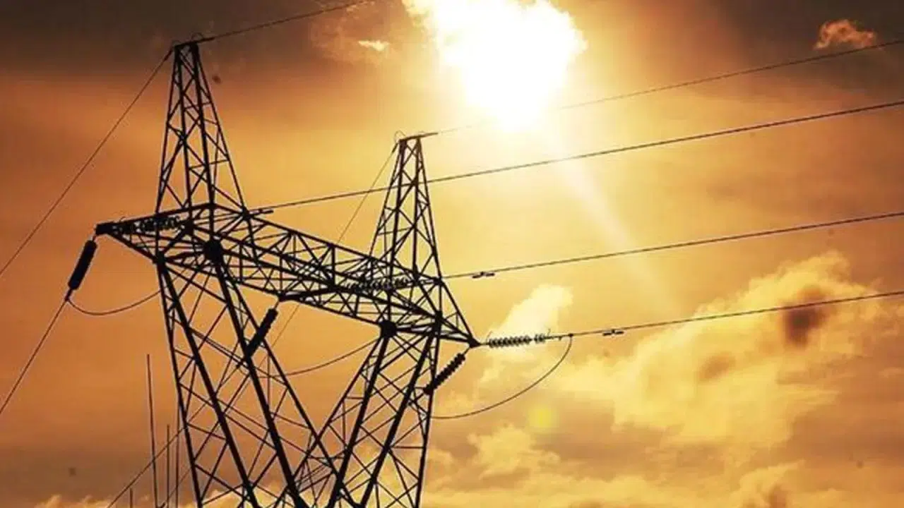 İstanbul'da 26 Ekim Elektrik Kesintisi: Elektrikler Ne Zaman Gelecek?