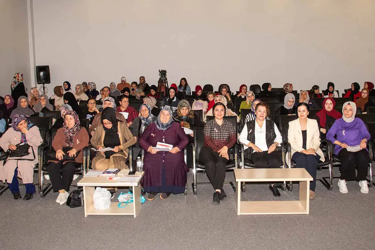 Meme Kanseri Farkındalık Ayı’nda Selçuk Üniversitesi’nden duyarlı adım