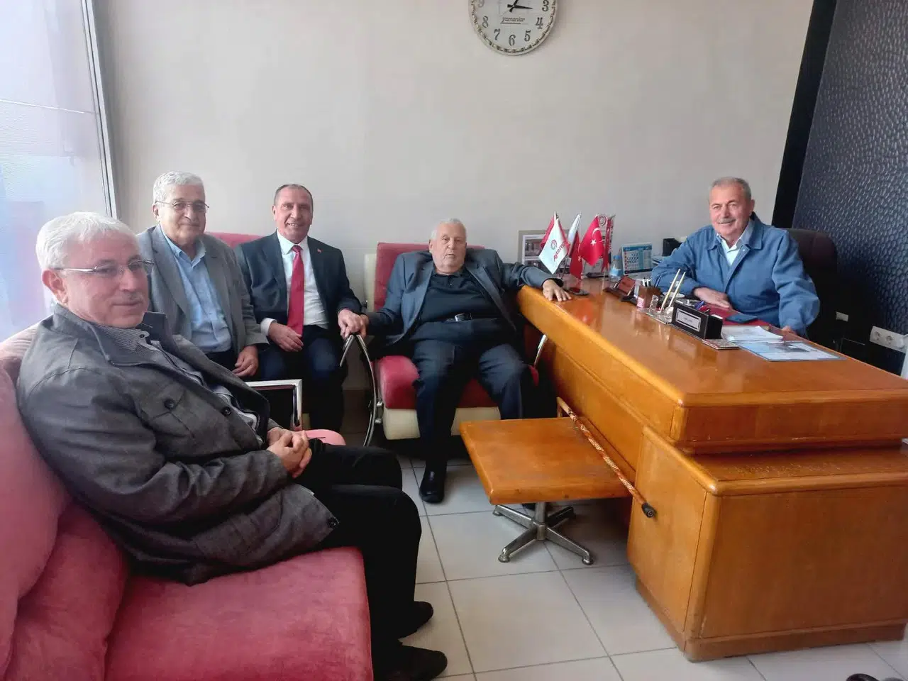 Çumra’da önceki dönem başkanı ile yeni dönem başkanı buluştu