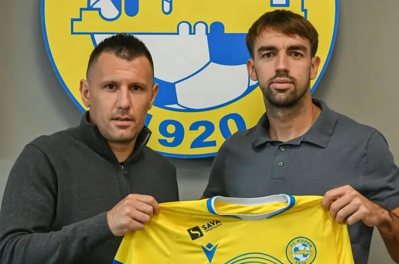 Konyaspor’un yollarını ayırdığı Sırp oyuncu, yeni takımına imza attı