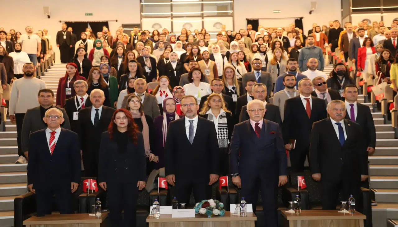 Konya’da "21. Yüzyılın Özel Eğitimi" konuşuluyor