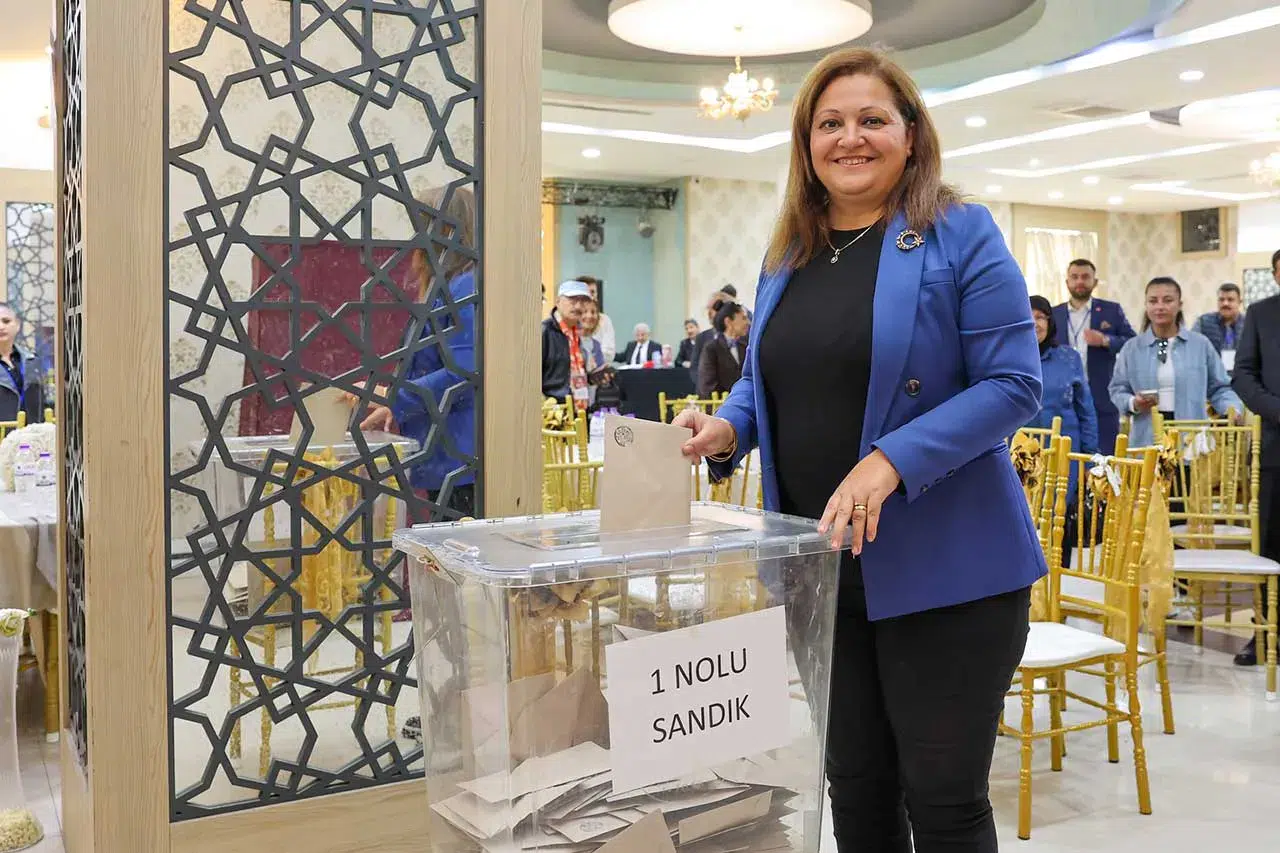 AK Parti'ye mi geçiyor? CHP'li Köksal'dan sert açıklamalar!