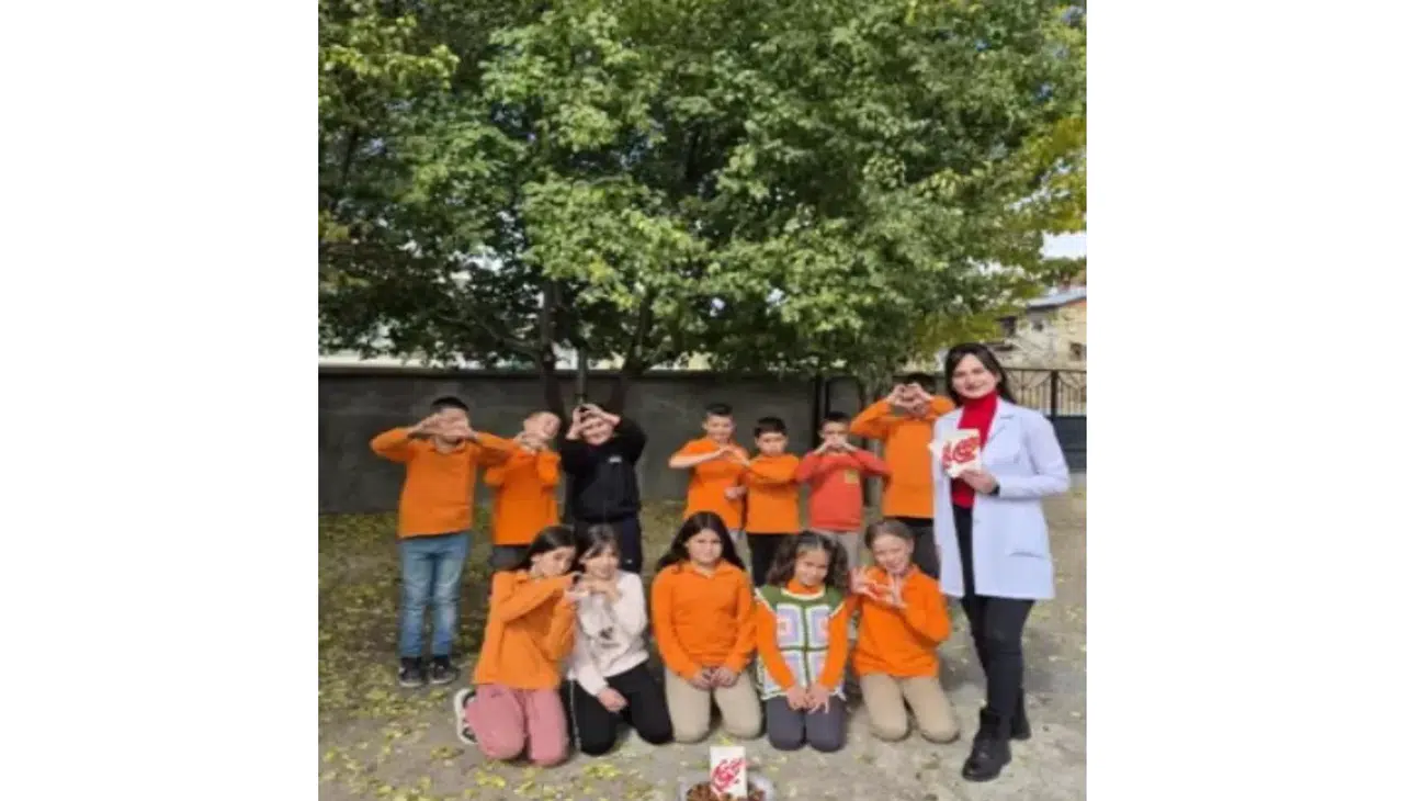 Cumhuriyet 102 yaşında: Konya'da minik yüreklerden doğa ve kardeşliğe anlamlı mesaj!