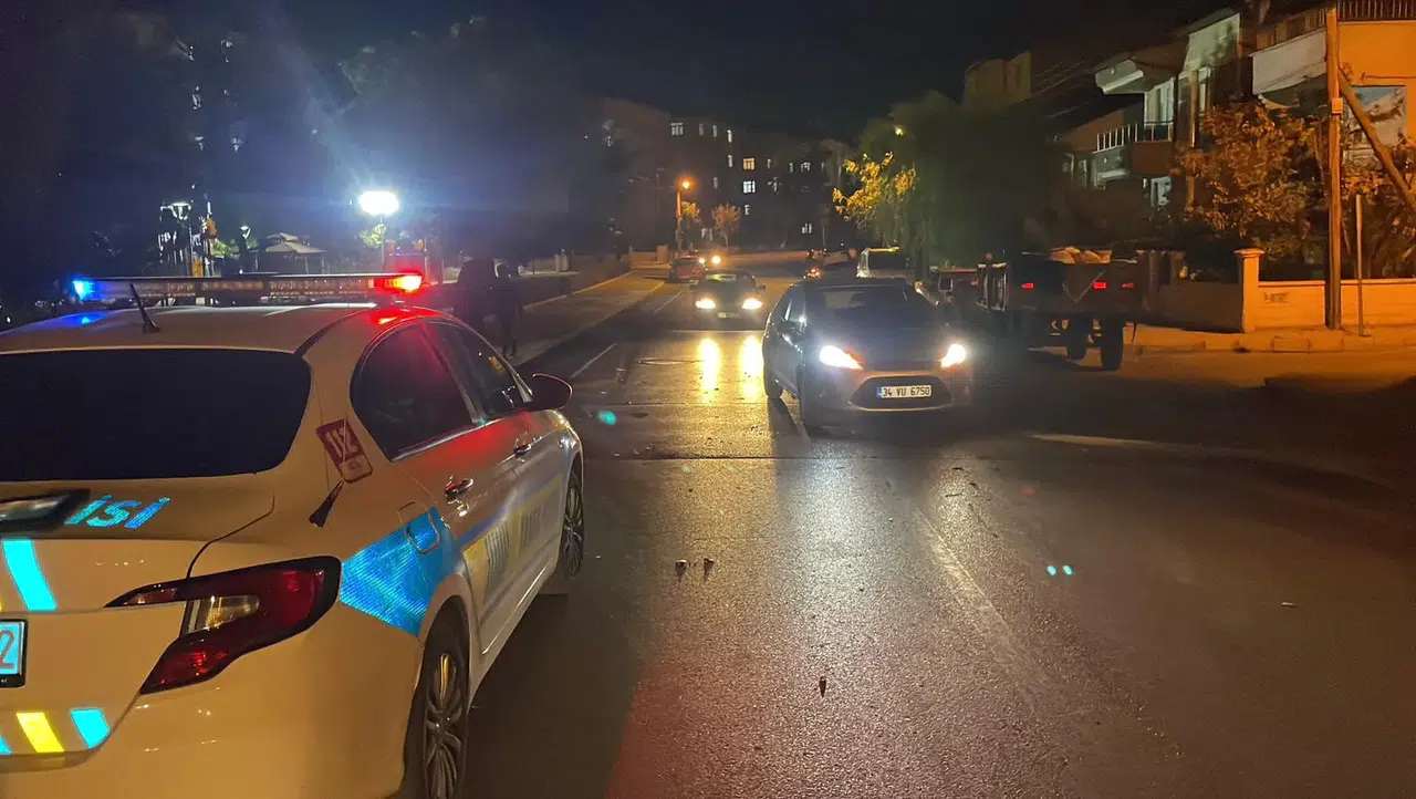 Karaman’da motosiklet traktör römorkuna çarptı: 1 yaralı