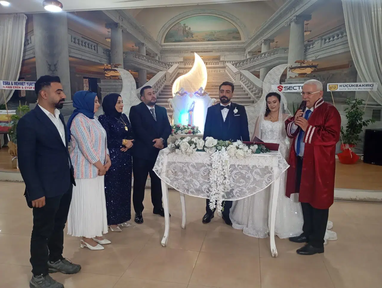 ABK Holding’in mutlu günü: Hasan ile Sıla dünyaevine girdi